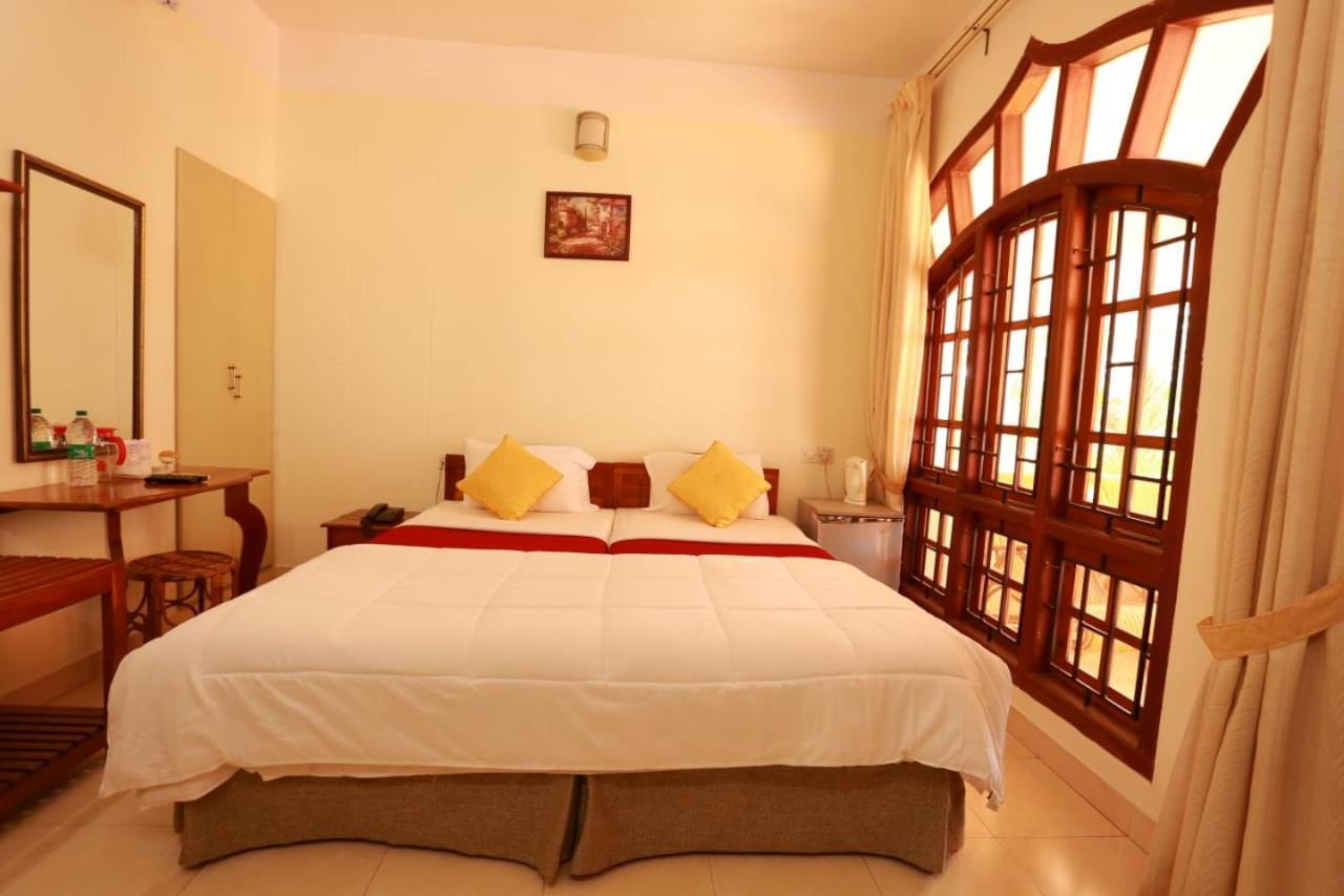 The Sanctum Spring Beach Resort Varkala Kültér fotó
